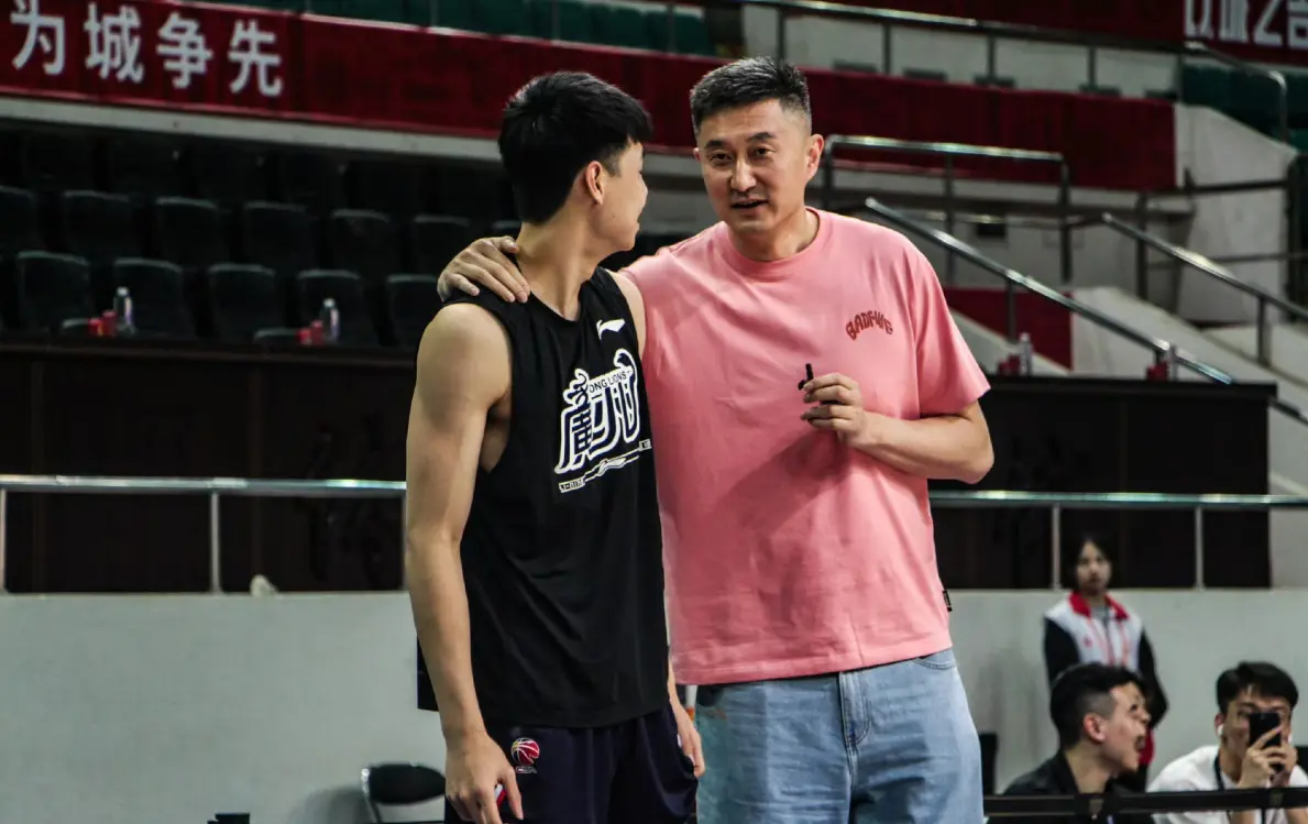 广东男篮热身赛！杜锋全力出击，新援确定出战