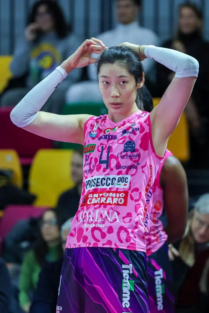 25-27！31-33！法国女排竟和巴西拼成这样，中国女排被淘汰并不冤