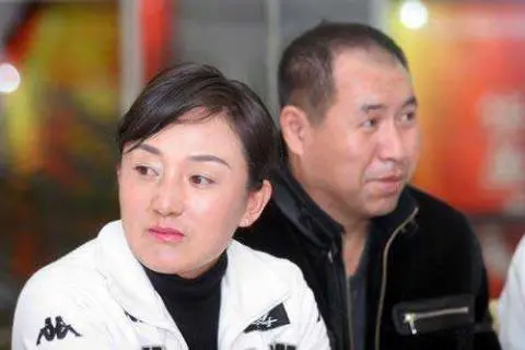 举重冠军邹春兰，退役辗转多地，曾干搓澡工，今生活安定却未生子