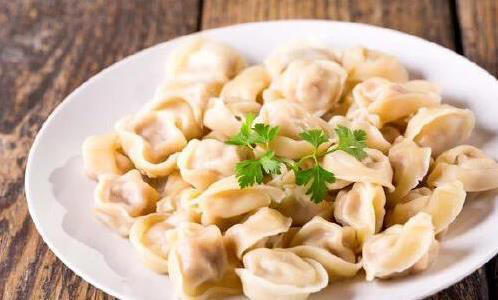 萝卜饺子从不焯水，3个技巧让味道翻倍，鲜到全家抢着吃