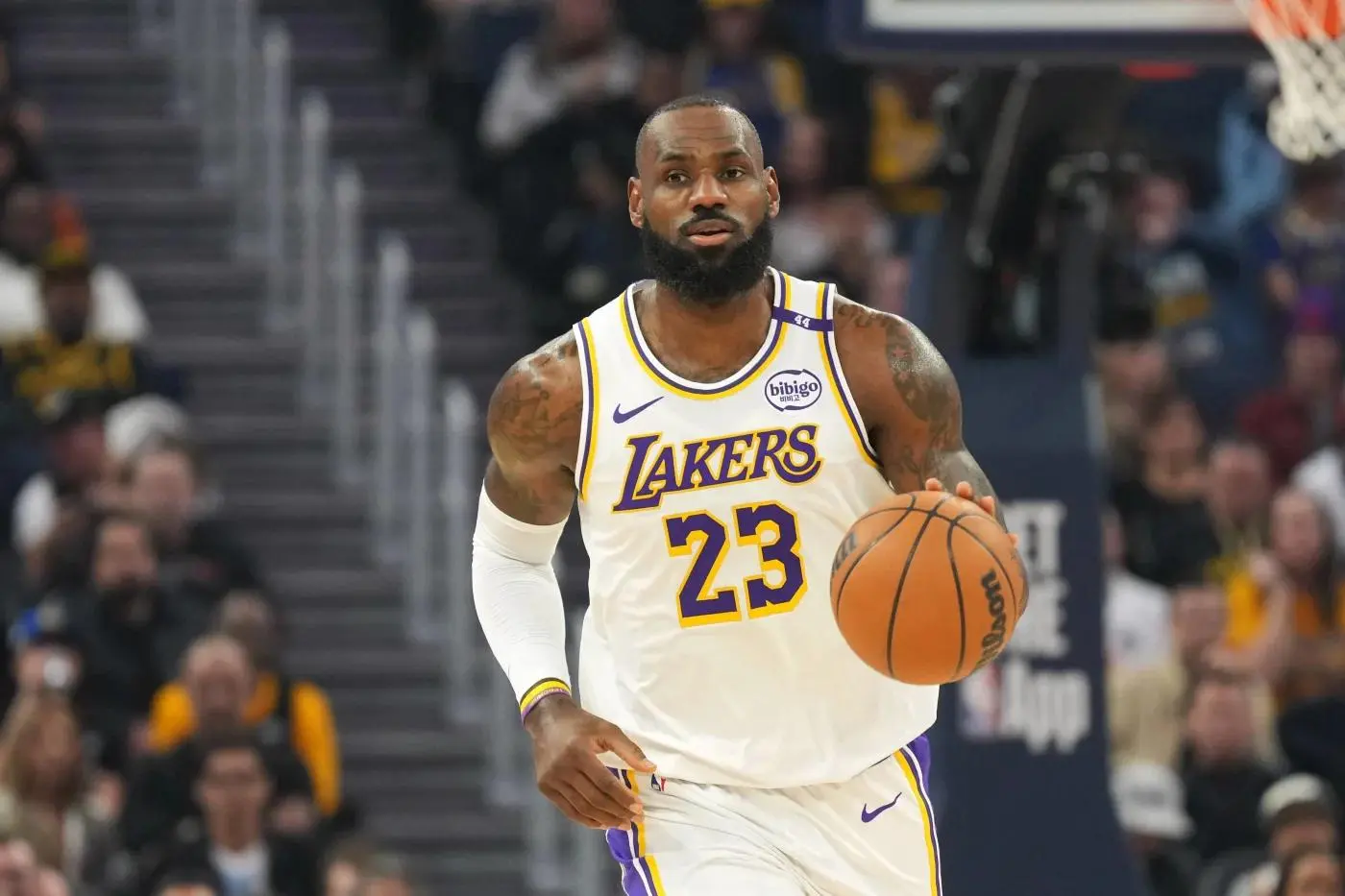 NBA内部人士爆料，湖人不会将詹姆斯送到勇士，他们不要巴特勒