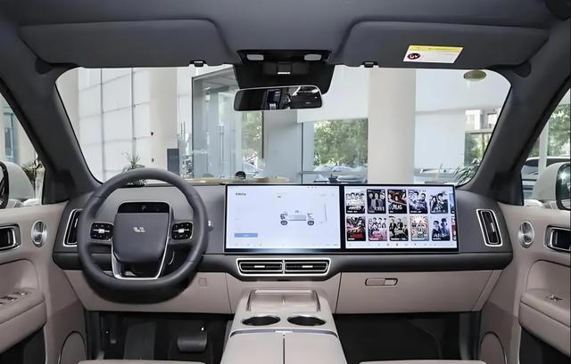 又一高颜值SUV，车长4950mm，800V架构、续航720km，竞争小米YU7