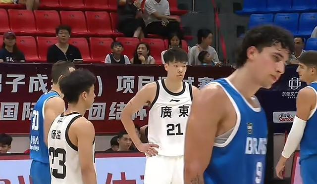 挤走崔永熙？广东队扶正“暴力三号位”，杜锋终于迎来争冠底牌！