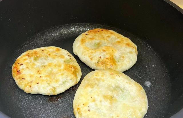 做水煮花生，牢记“多加5料、多加2步”，花生鲜香美味，更好吃