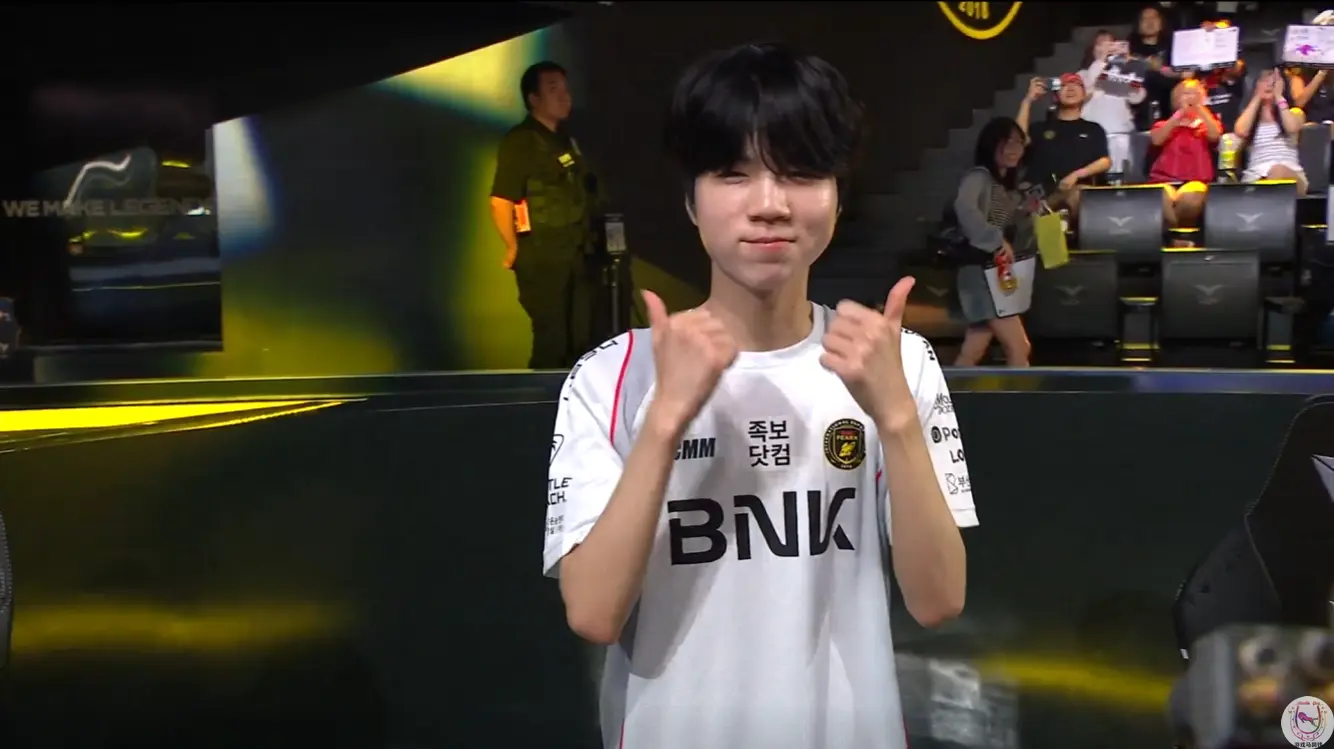 LCK：季后赛黑马？NS对战BFX丢赛点后艰难赢下一小局！