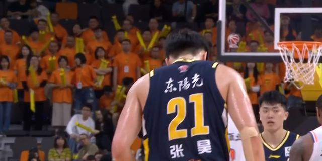 扶正张昊+崔永熙让位？广东队正式重建锋线群，保送杜锋进总决赛