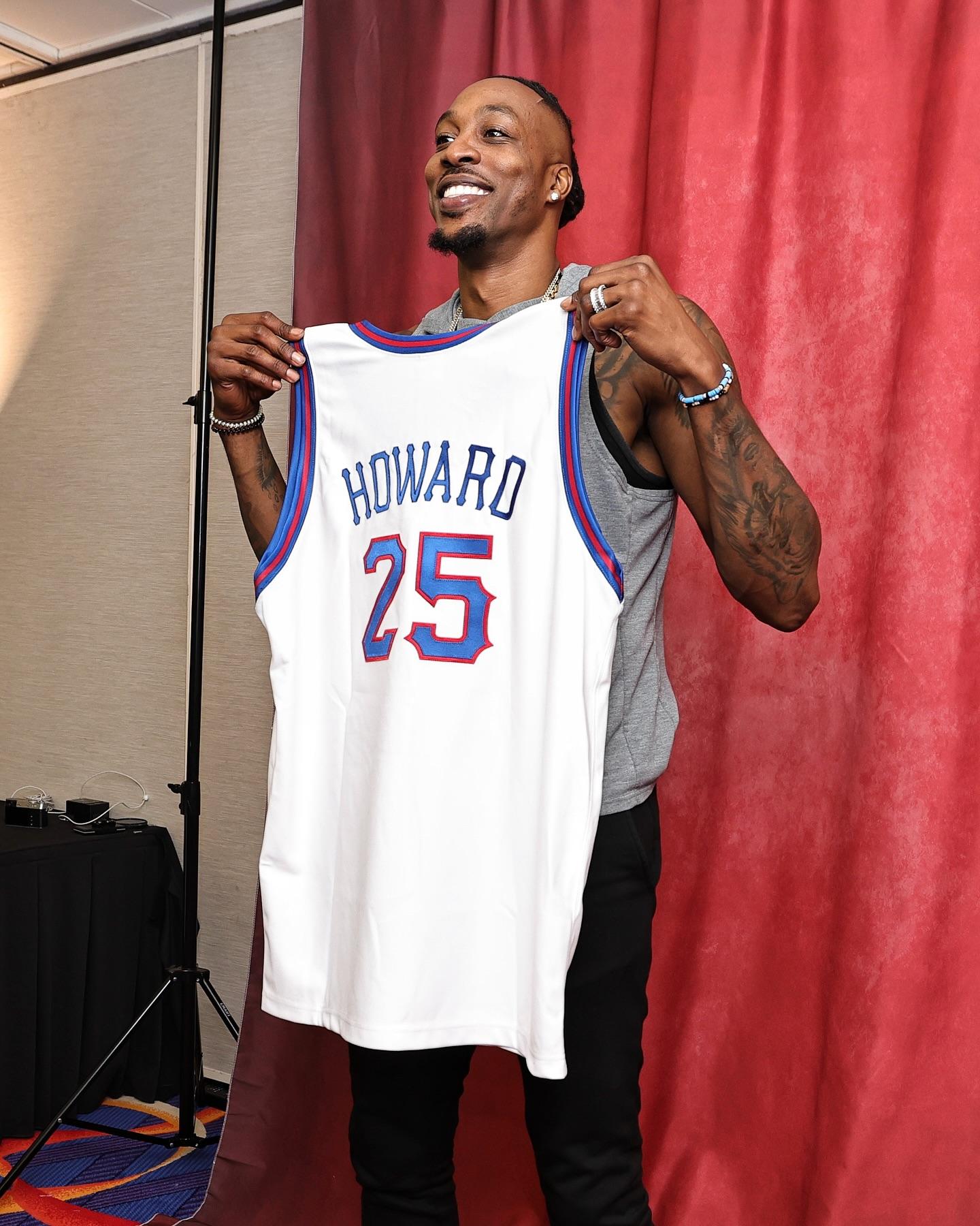 步入名人堂！NBA官方晒出霍华德名人堂仪式前组图