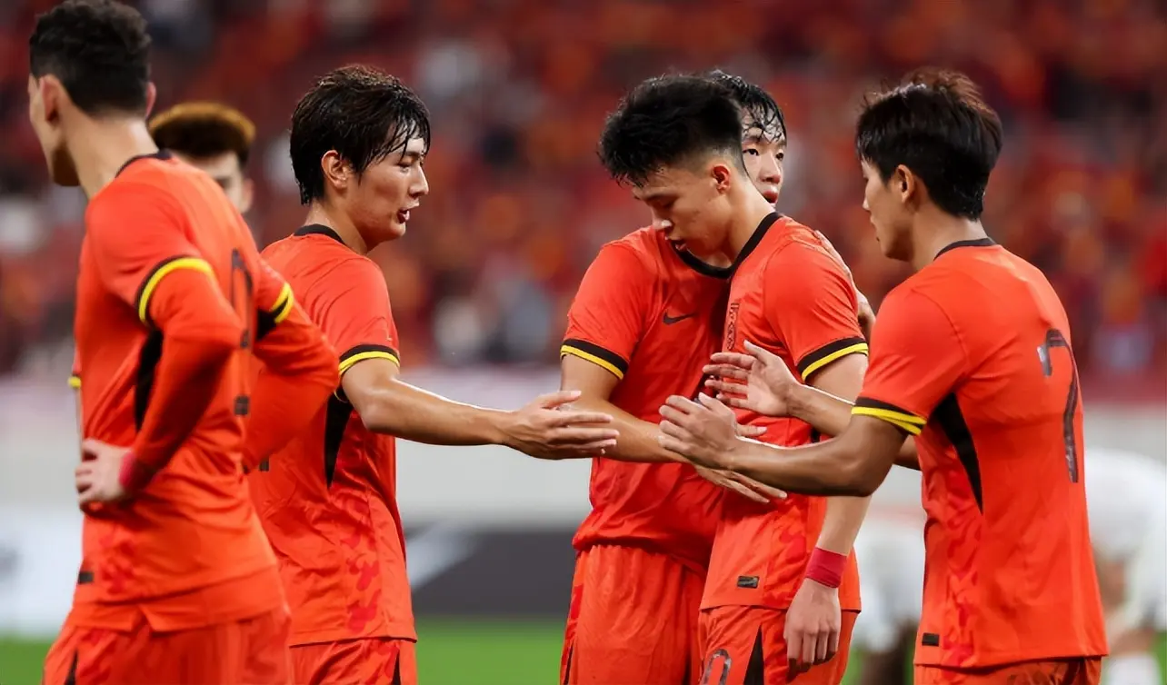 U23国足VS北马里亚纳群岛：王牌铁腰缺阵 蒯纪闻领衔 朱鹏宇冲锋