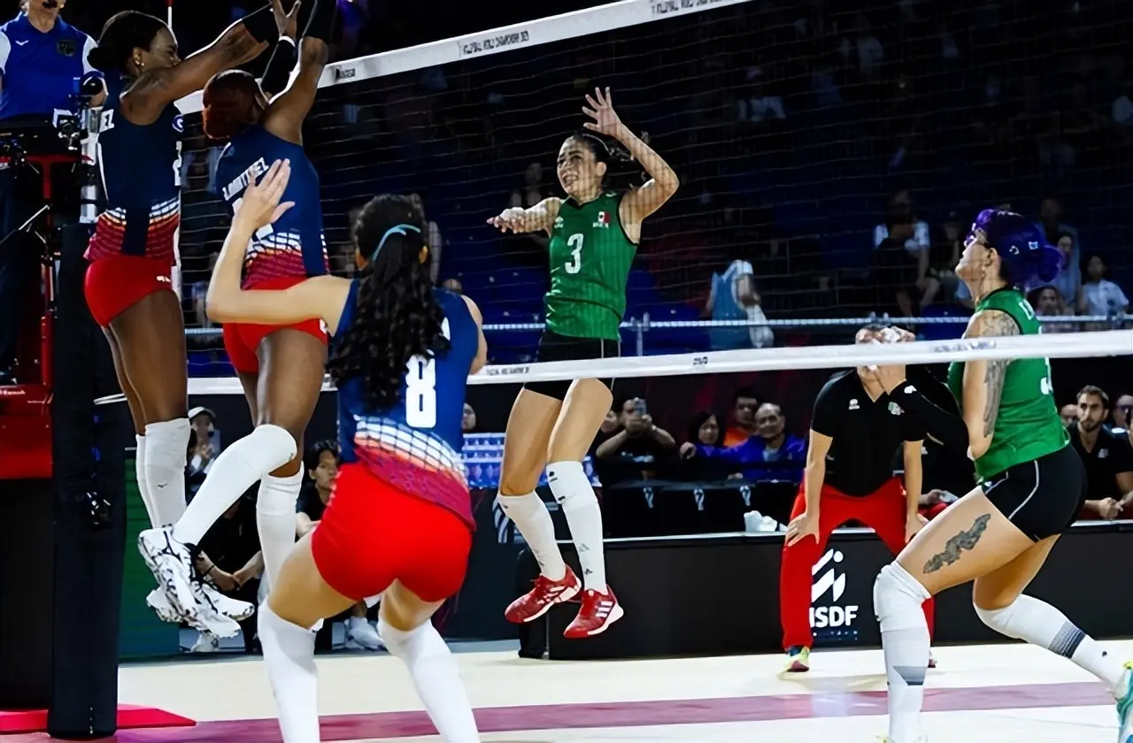 两连胜不失一局！世界第10强势领跑，中国女排3-0赢球只能排第二