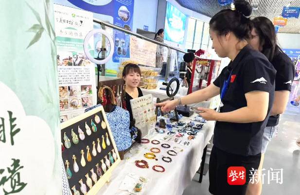 残疾人非遗展台“借力”全国体育赛事，点赞这场体育与公益的“双向奔赴”