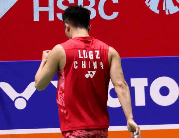 拒绝重蹈李诗沣覆辙！陆光祖2-1晋级世锦赛32强，止住一轮游颓势