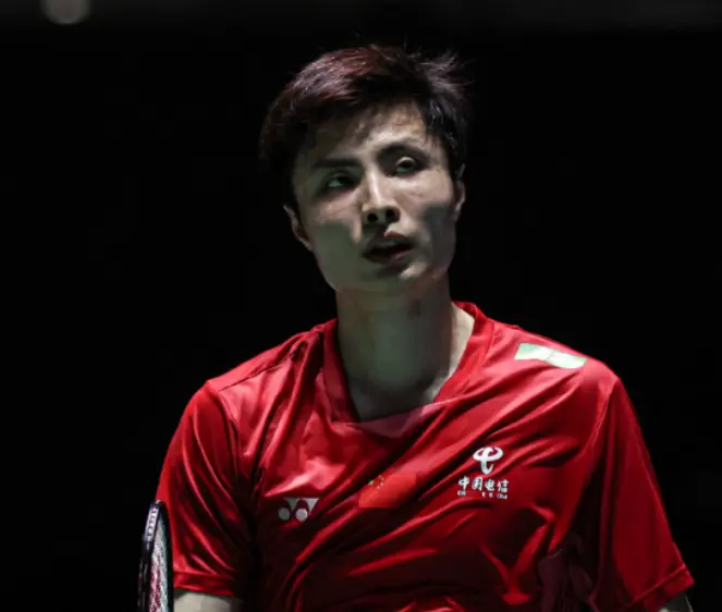 明显误判抗议无效！2-0送印度名将四连败，石宇奇晋级世锦赛32强