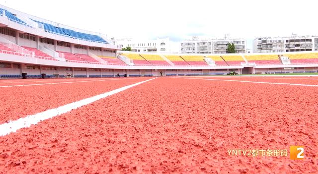 体育场馆开放时间与上下班同步，市民直呼不方便，能调整吗？