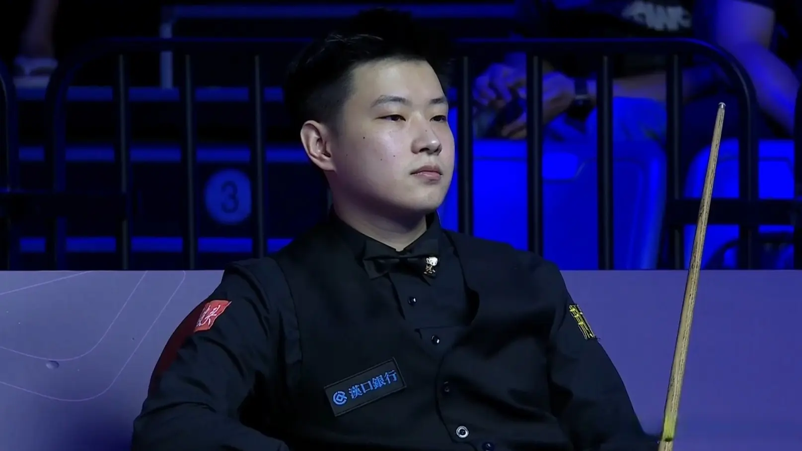 武汉公开赛：赵心童三连鞭险胜史蒂文斯，小火箭轰两杆破百进32强