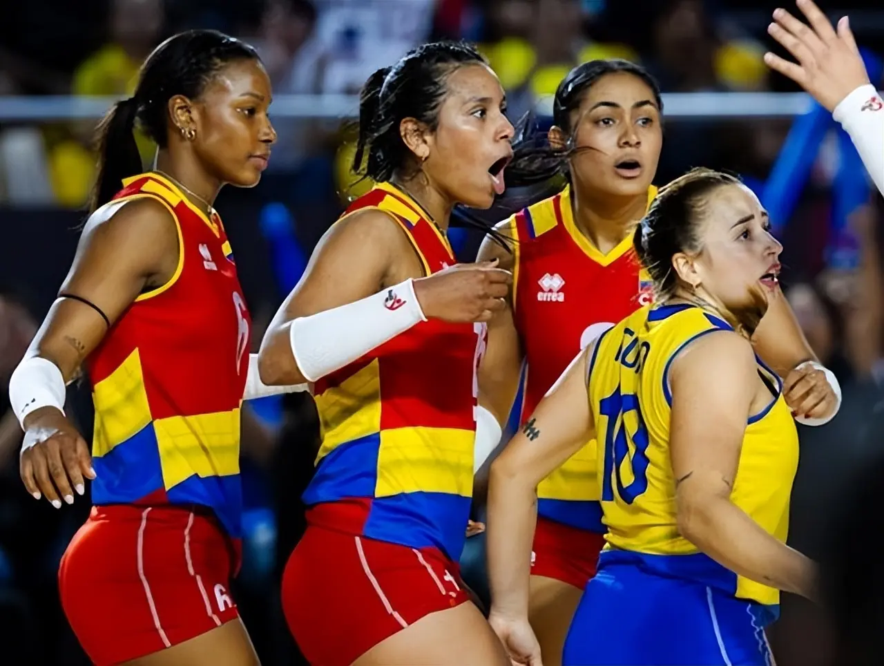 3-1！中国女排连续两轮面对弱旅丢局，末轮pk世界第10争小组第一