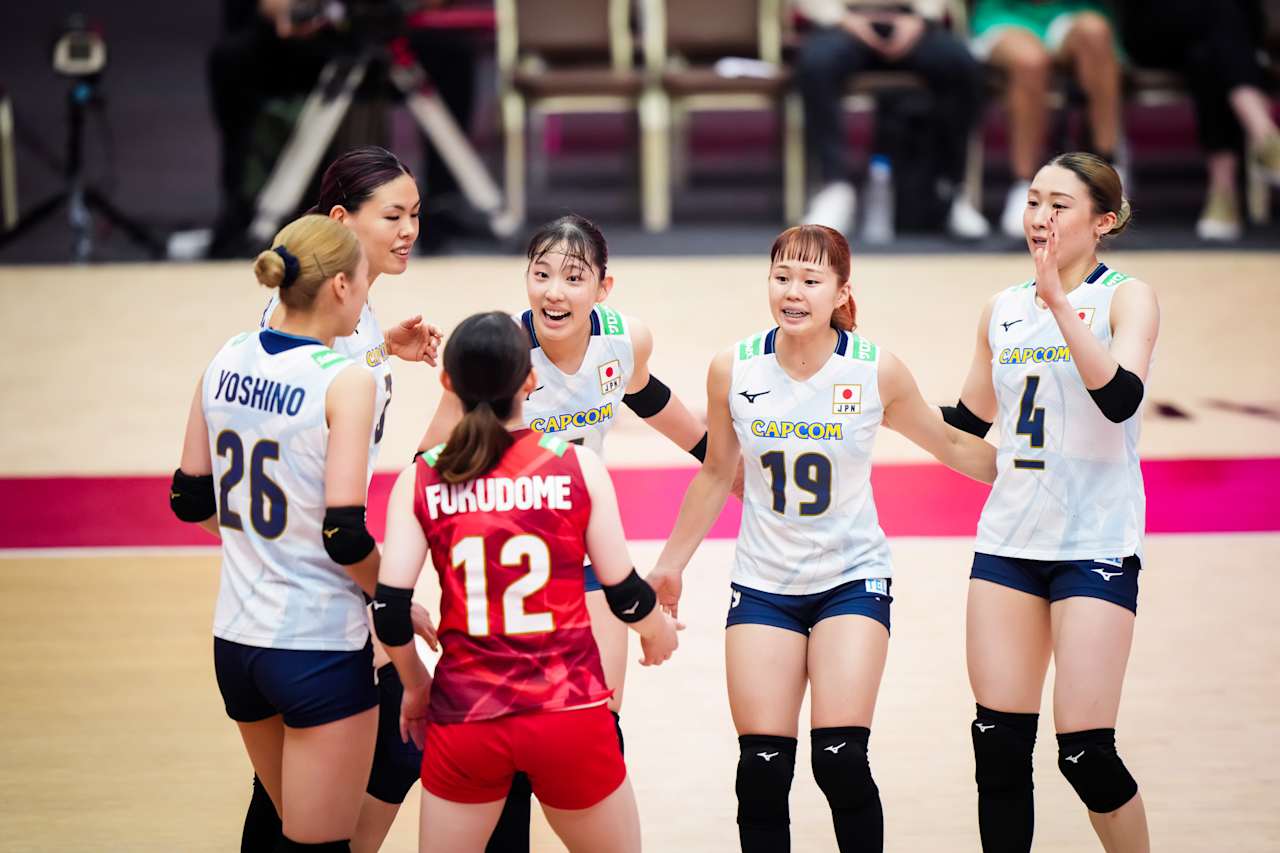0-2！3-2！女排亚洲第一球队 世锦赛上演大逆转 即将硬碰塞尔维亚