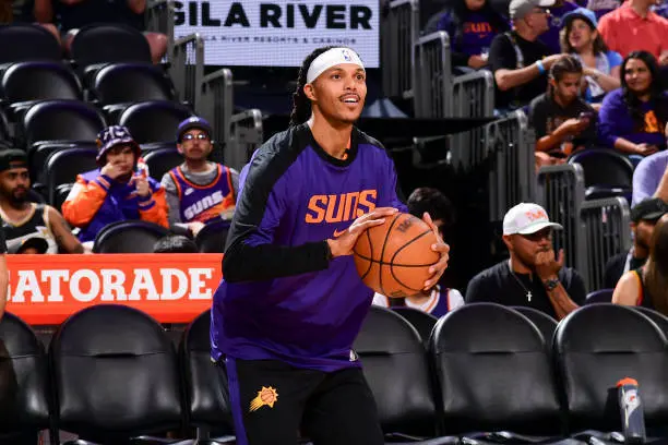 无法在NBA得到一份工作，前勇士太阳投手只得转战海外联赛？