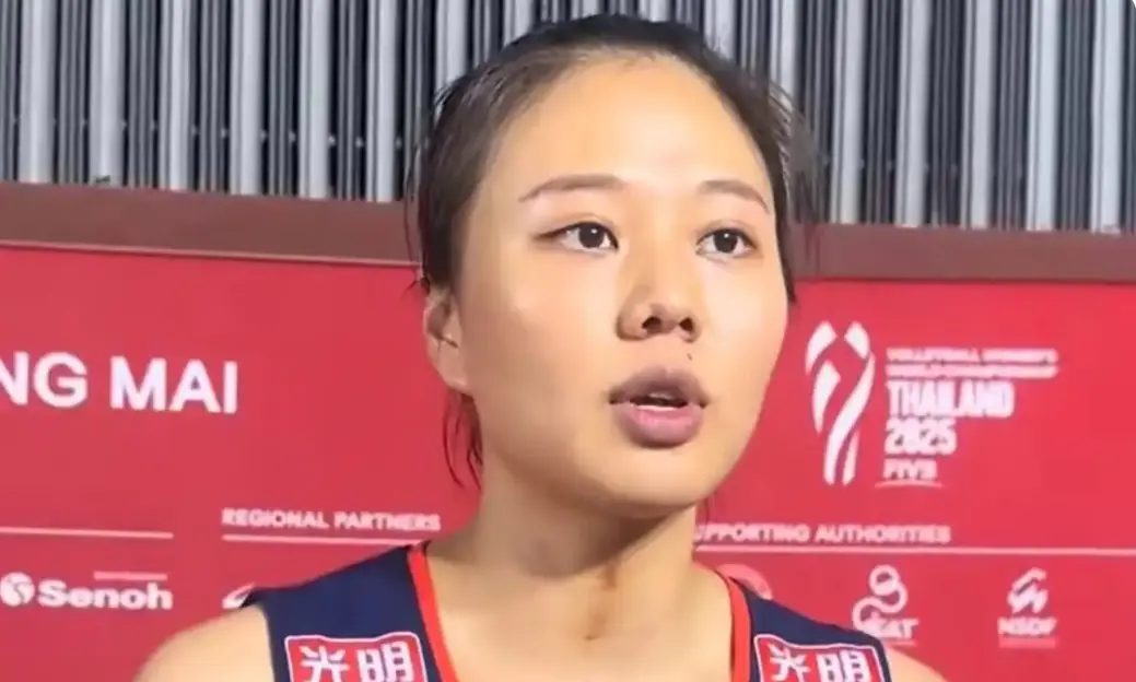 赵勇罕见发怒！中国女排赢球仍无缘第一，新队长不满丢局总结原因