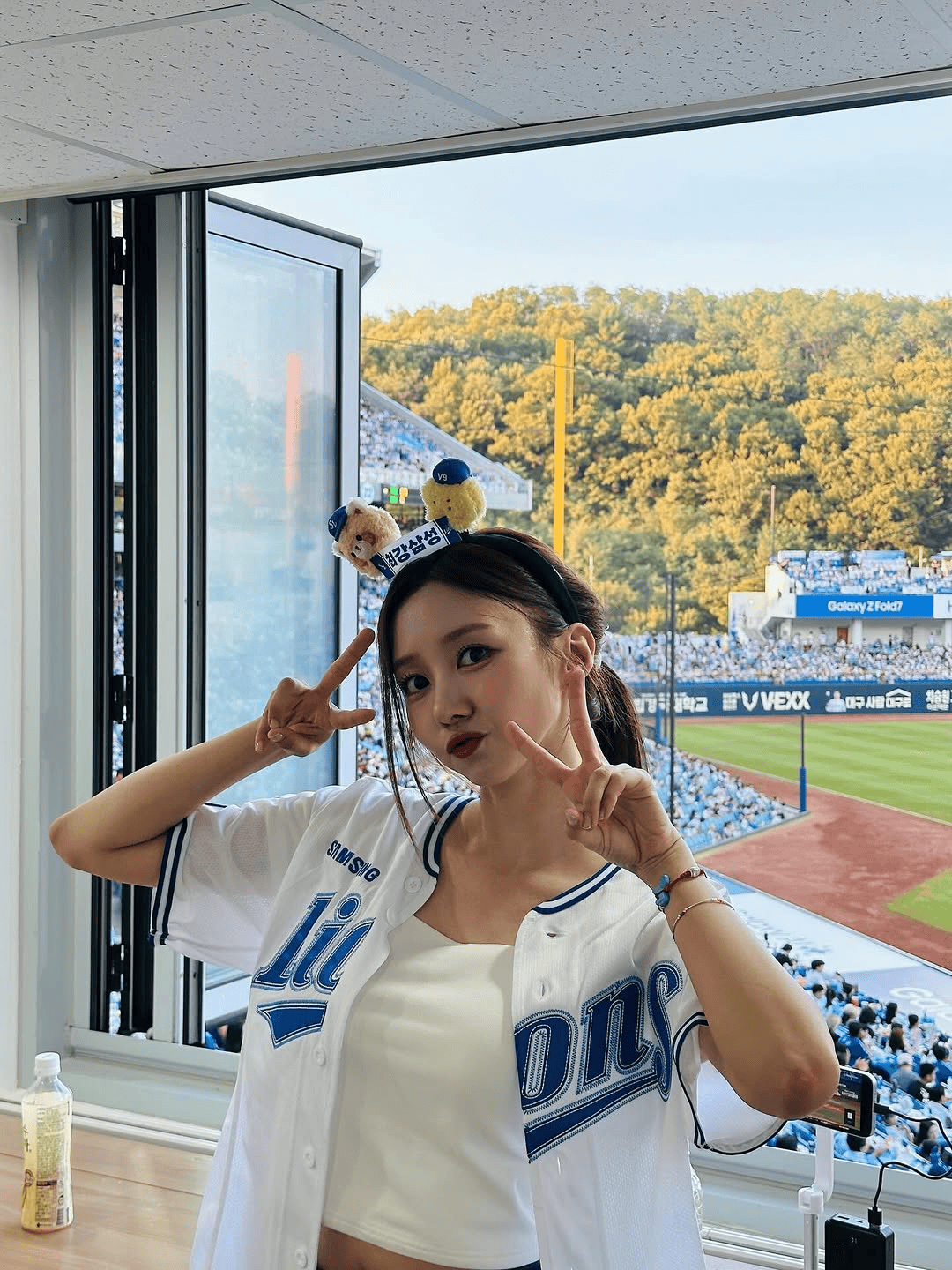 LCK主持尹秀彬晒照：度过了一个如梦般的周末💙