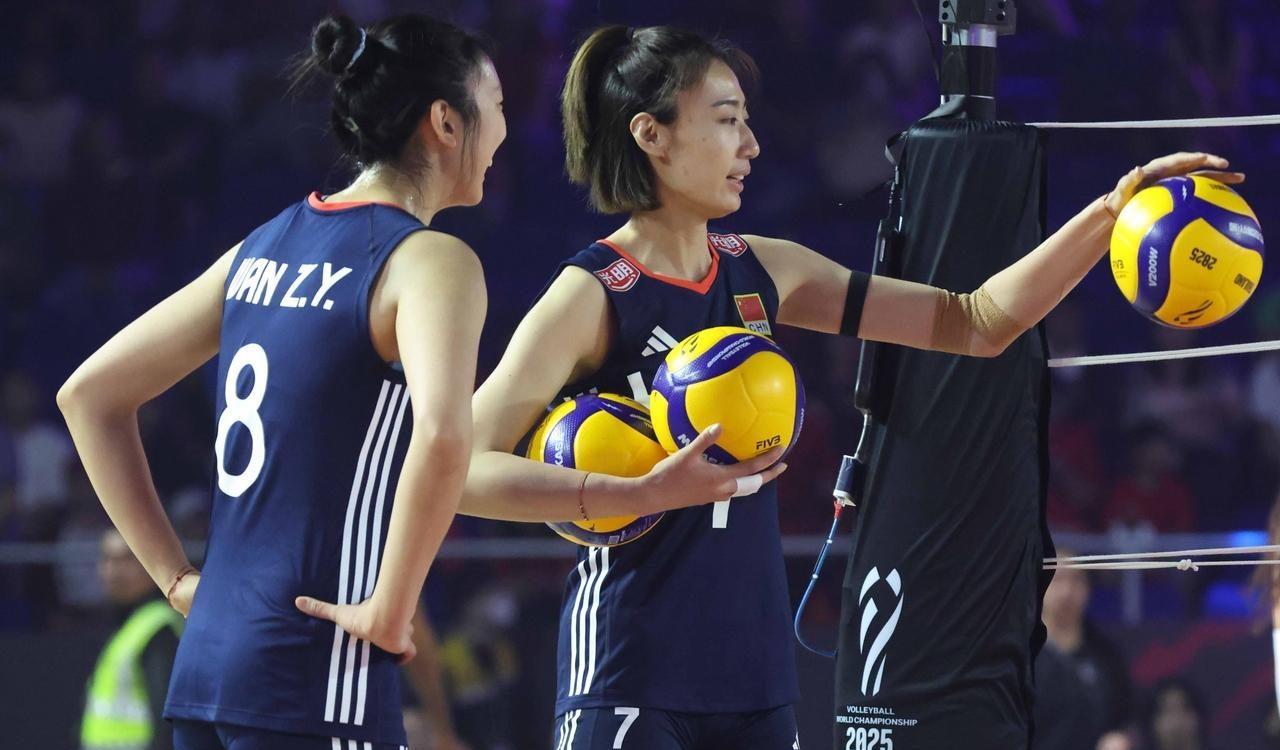 中国女排战胜哥伦比亚原因揭晓!球迷揭开扎心内幕:赵勇早就看穿