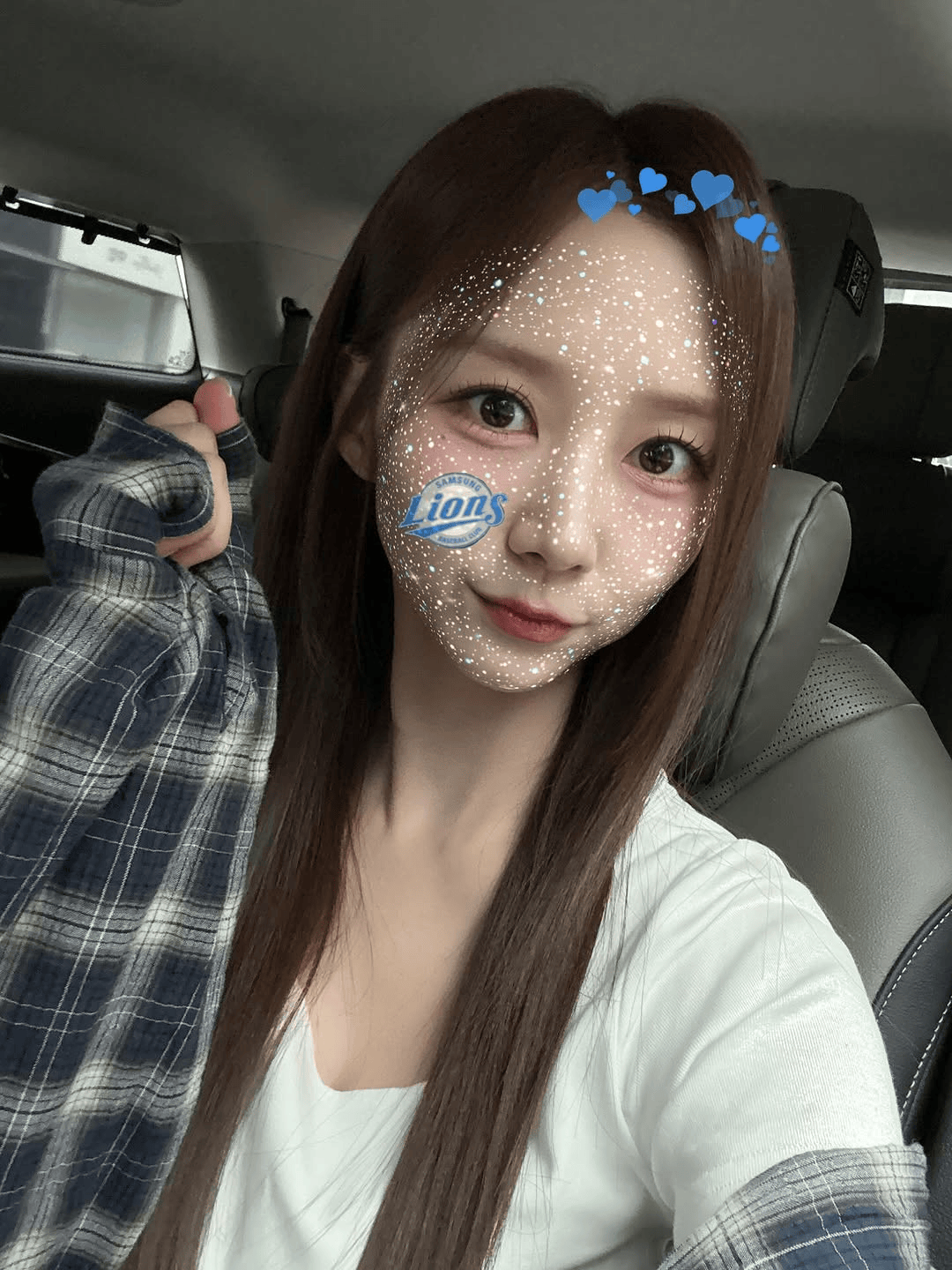 LCK主持尹秀彬晒照：度过了一个如梦般的周末💙
