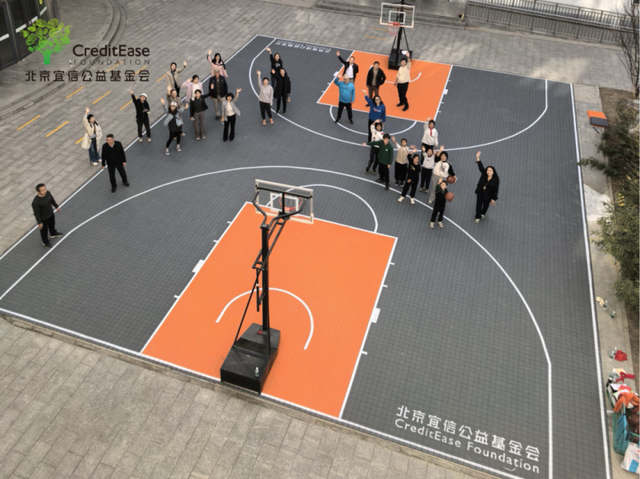 宜信公益再出发，为乡村小学打造梦想运动场与特色课堂