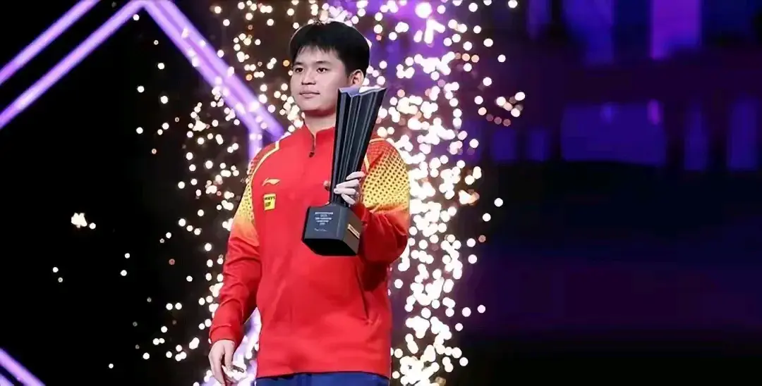 世界冠军林诗栋家的排骨面！18块一碗 有人甘愿等三个小时