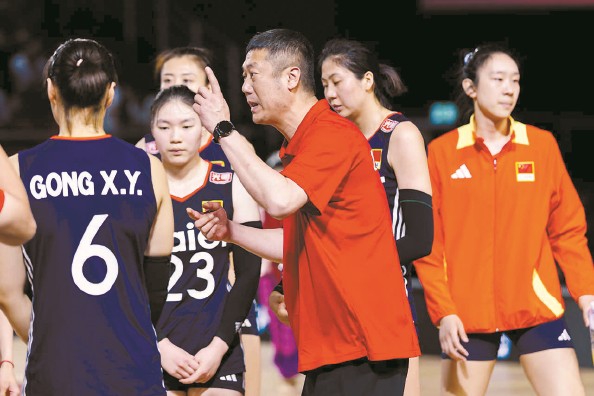 主帅发火能否点醒女排