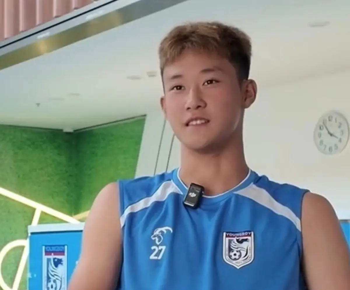 中国U18大胜日本：久尔杰维奇直言这届比王钰栋那批更强！