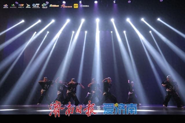 坚持你的热爱！“奔跑吧·少年”第二届全国青少年街舞俱乐部公开赛（山东赛区）圆满落幕