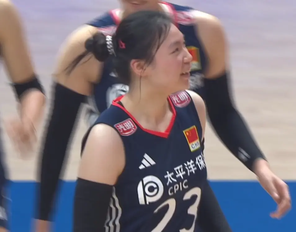 惠若琪大赞中国女排1人：各方面技术都好，打破了1个定律