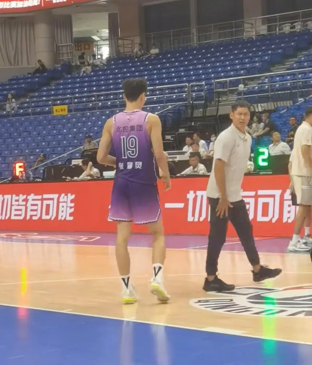 北控新签约的4名球员很厉害，张庆鹏捡到宝了，不怕首钢签约赵睿