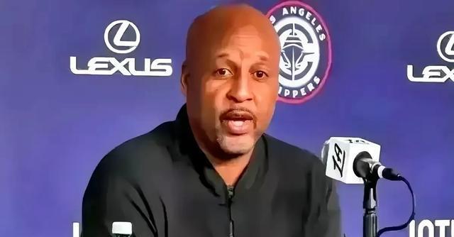 NBA快船助教肖谈新阵容：比尔与保罗解放哈登&大洛科林斯提升攻防