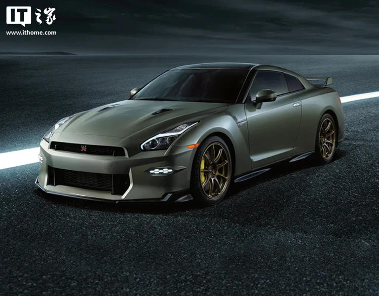 一代经典落幕：最后一辆日产GT-R R35跑车走下生产线