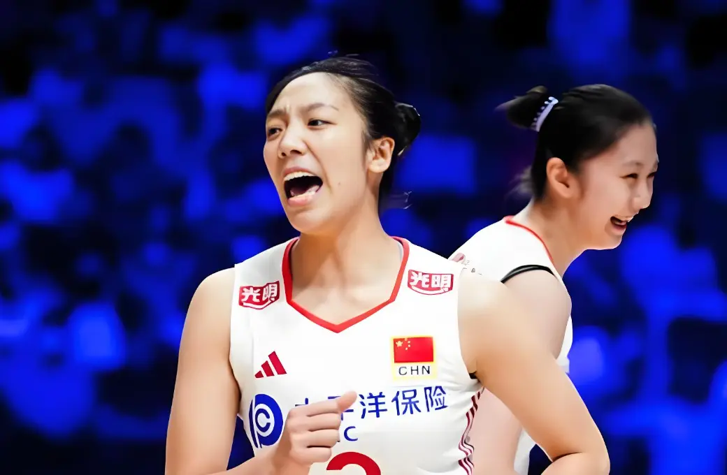 厉害！中国女排21岁小将成为奇兵，打出了“王牌替补”风采