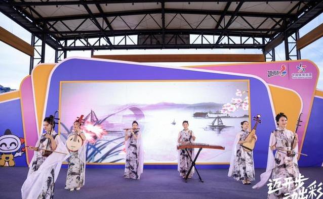 五棵松夜爆棚，体彩派对嗨翻天，公益真相让人泪目