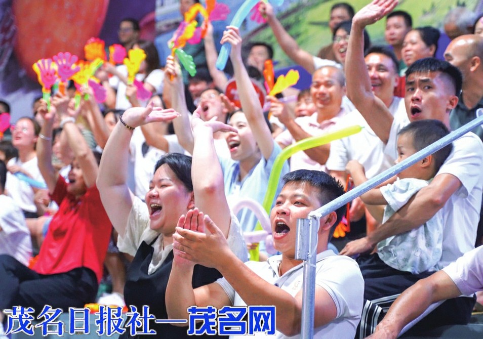 决赛哨响 迎篮而上