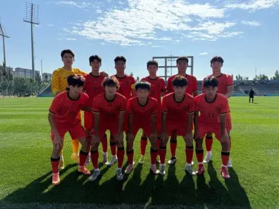 1-2丢冠！U18国足惜败韩国队屈居亚军，输球原因揭晓，未来可期