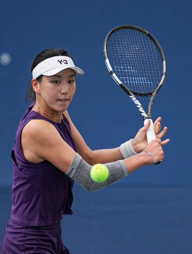 全村的希望！王欣瑜2-1逆转多勒海德 美网64强 收获110万 对手确定