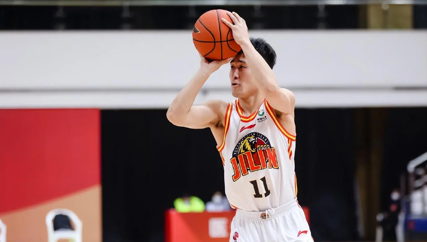 倒计时5天！CBA多笔交易还未敲定，十位球员去向成谜
