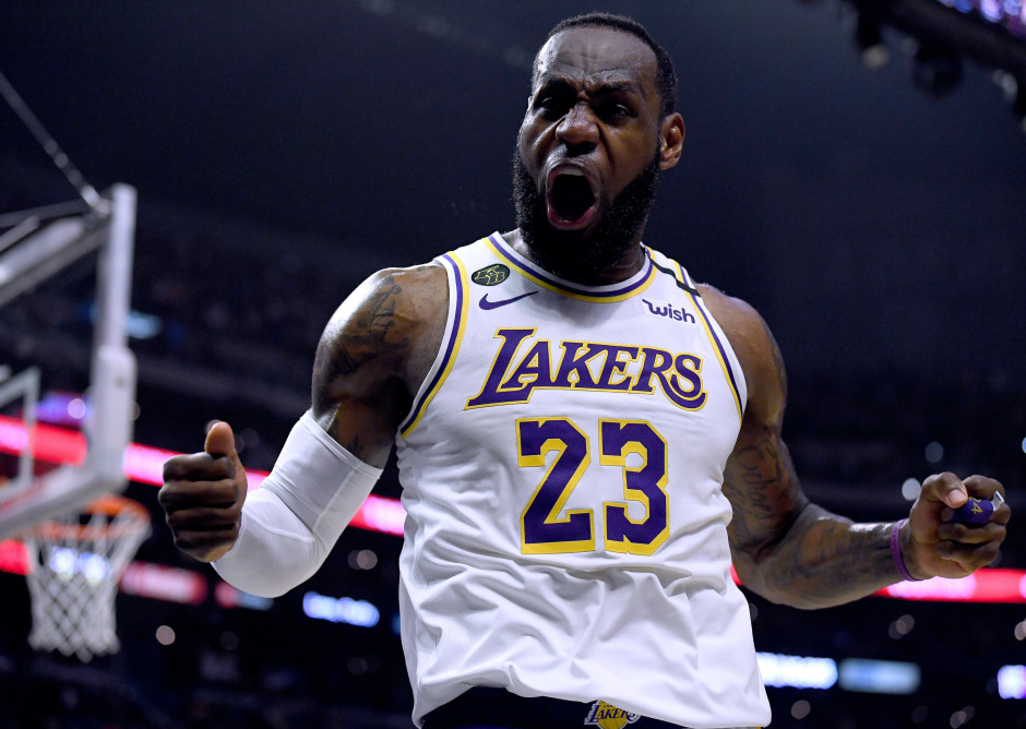NBA现役第一人詹姆斯总出场数是多少？答案：1567场