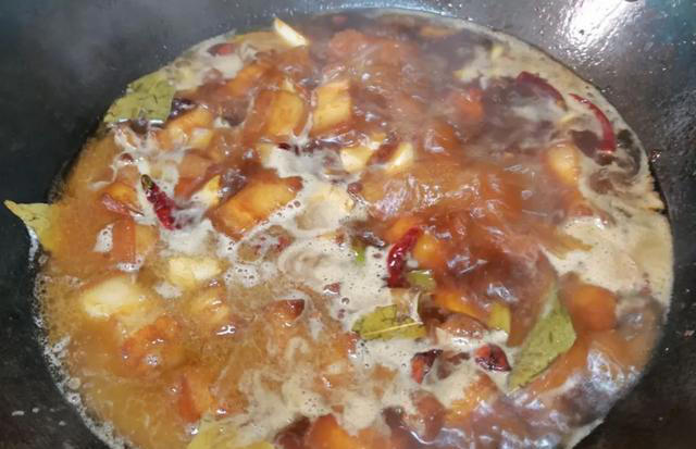 红烧肉好吃有诀窍，牢记4点，出锅软糯不柴，色泽红润，香浓入味