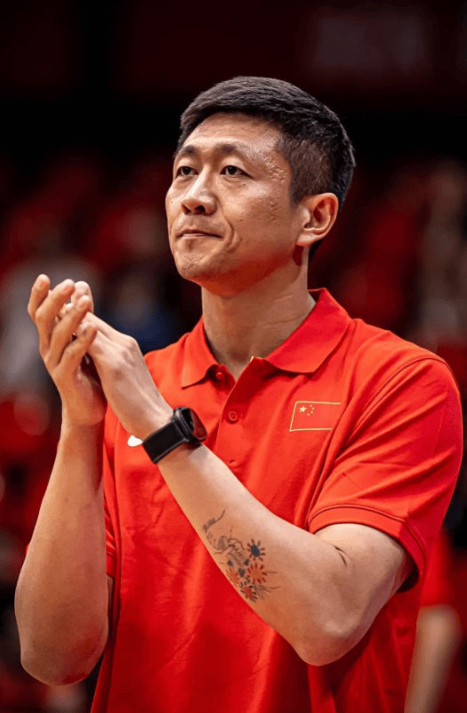 中国男篮助教李昂总结亚洲杯：还有全新的征途等我们去探索
