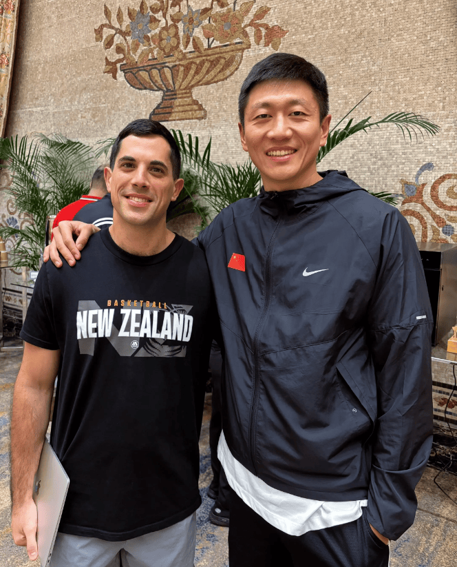 中国男篮助教李昂总结亚洲杯：还有全新的征途等我们去探索