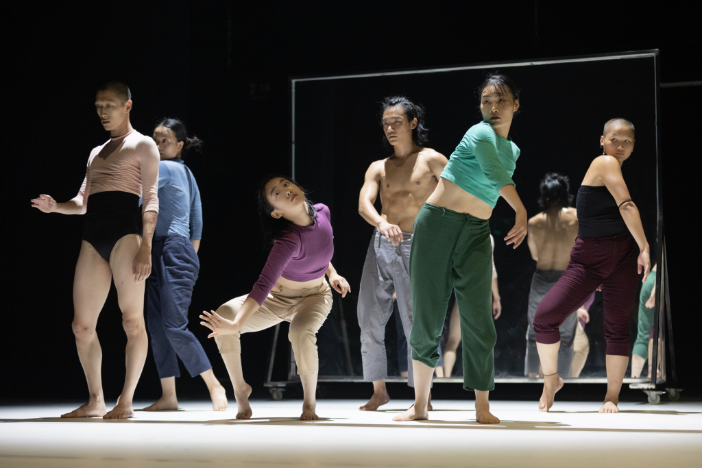 20λ�赸�������Ϻ���Ϊ�й�������ߵ������֮��