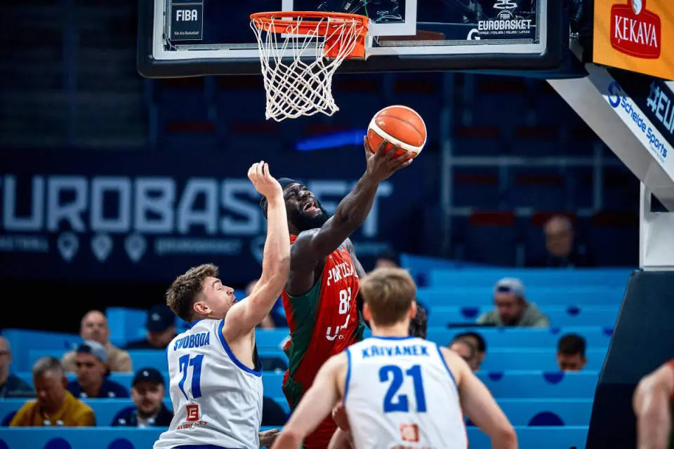 欧锦赛首战打出统治级表现，凯尔特人内线悍将的能力被低估了？