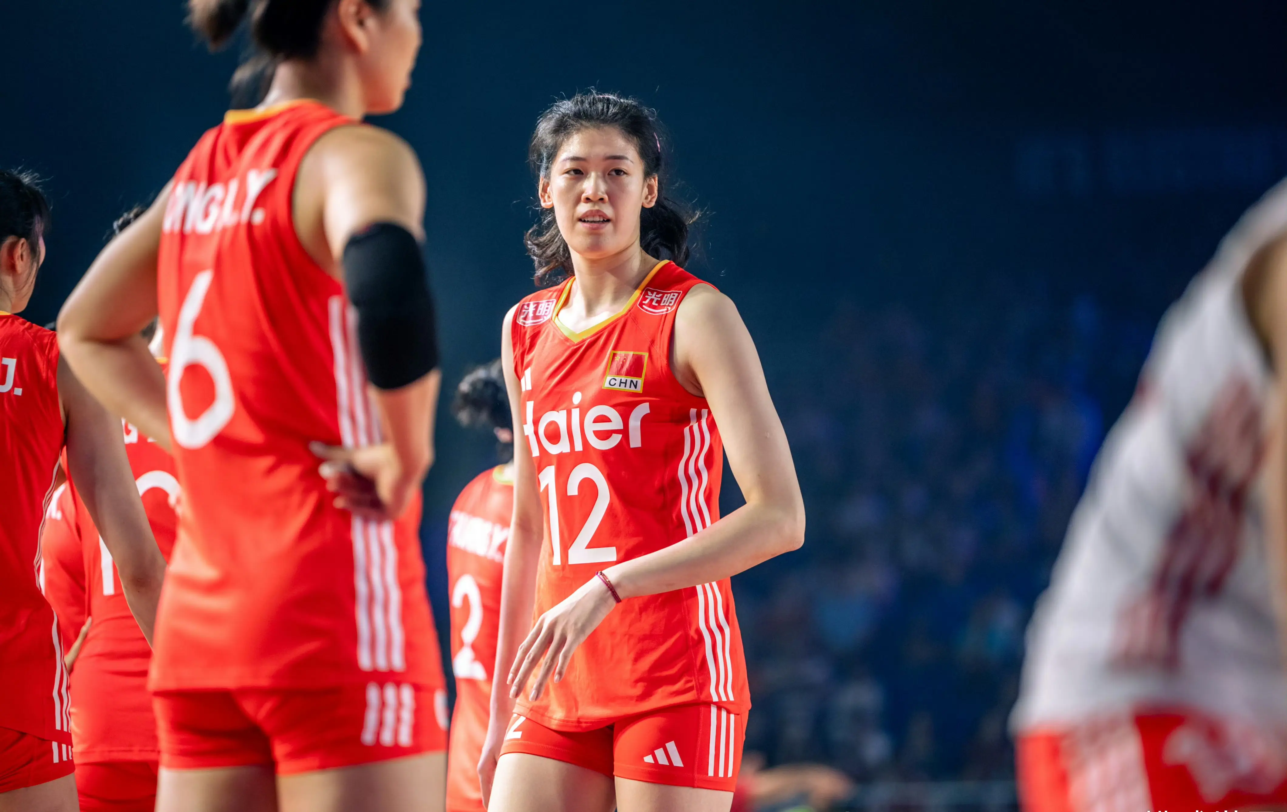 25：15！中国女排打崩多米尼加，吴梦洁首发7分，庄宇珊15中3