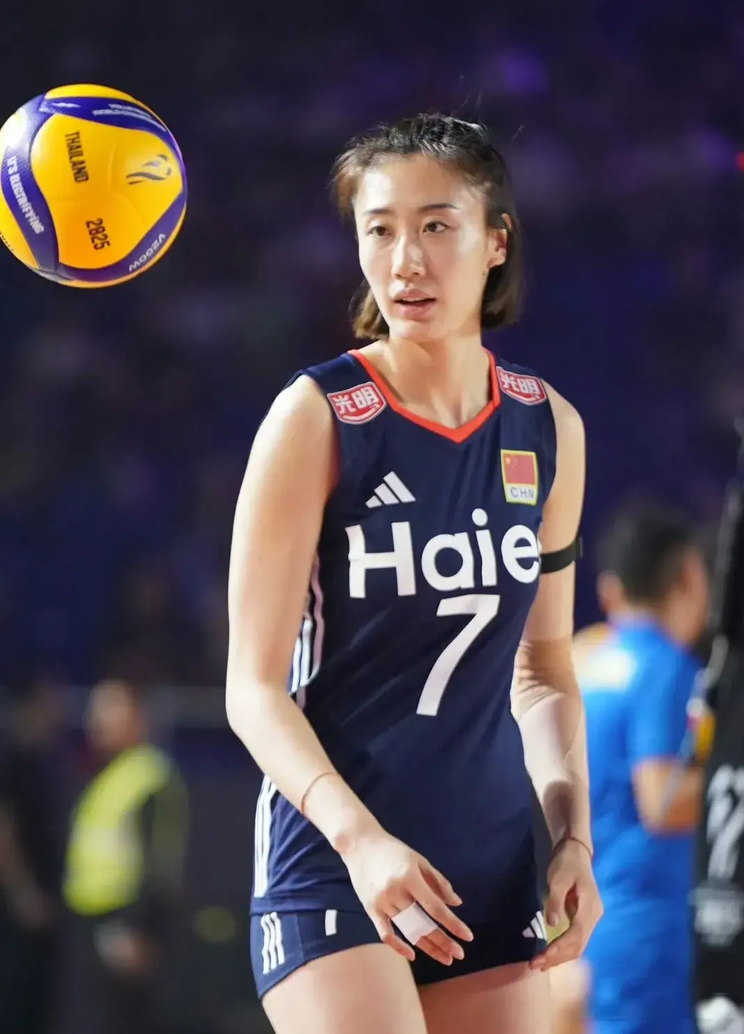 女排世锦赛最新战报：中国女排2-0多米尼加，中国女排小组第1稳了