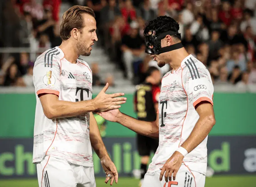 14-13！3-2！足坛疯狂一夜：曼联爆大冷，拜仁绝杀！欧冠36强落位