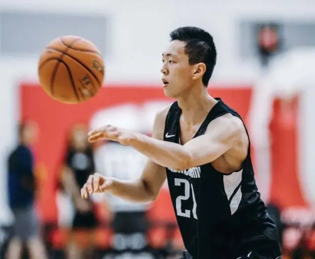 正式确定！CBA内线新星完成转会，加盟北京首钢，张云松出其不意